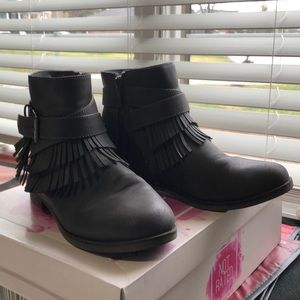 Children Place Ankle Grey boot , size 3